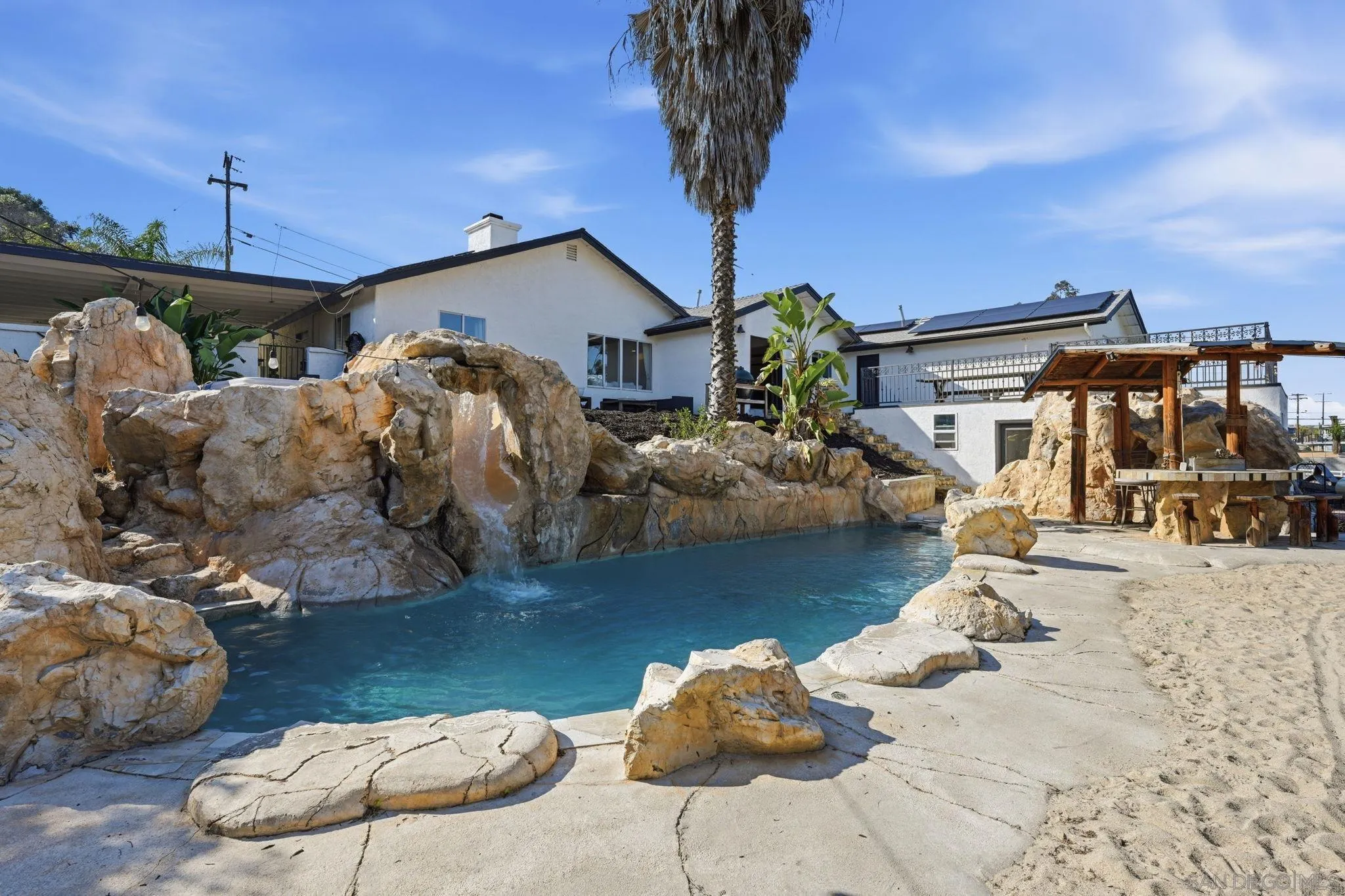 https://cdn.realtyfeed.com/cdn/127/260005659/a5dda5ebbff2573fffa44a000d41d37c.webp