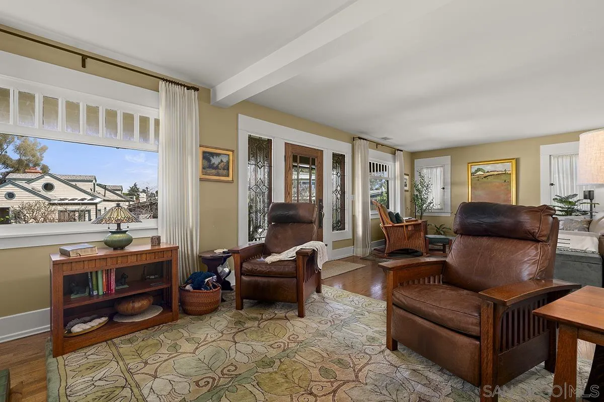 https://cdn.realtyfeed.com/cdn/127/260005661/2792448c00c2694fdca3a5f703058a42.webp