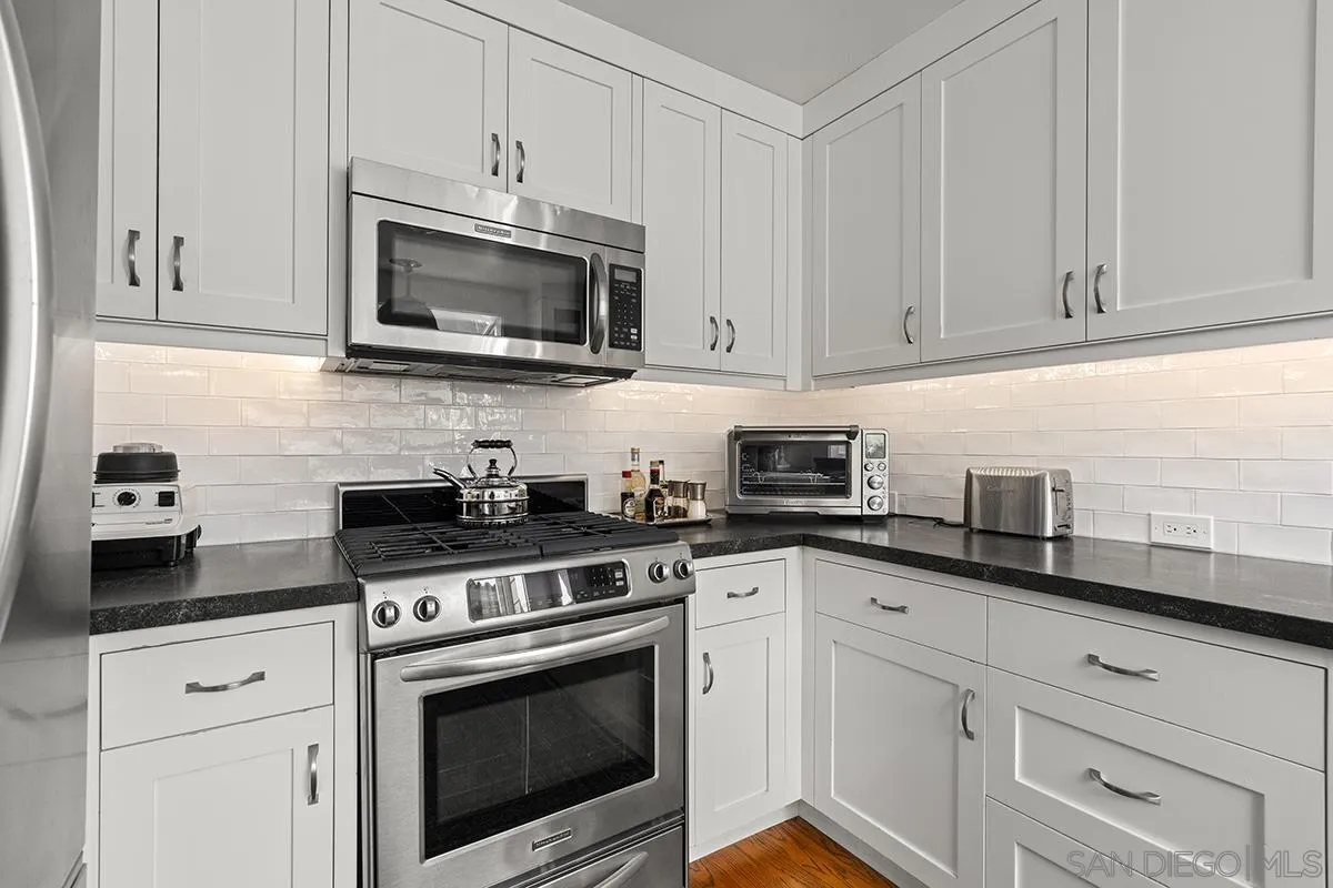 https://cdn.realtyfeed.com/cdn/127/260005661/5667dd705cc45d93ba22029d52f6bee5.webp