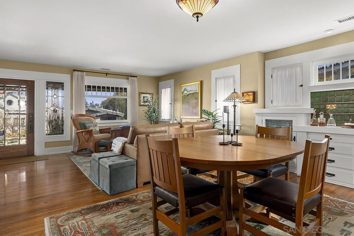 https://cdn.realtyfeed.com/cdn/127/260005661/5be78eb82cfc0a9a35740e24b195ab2f.webp