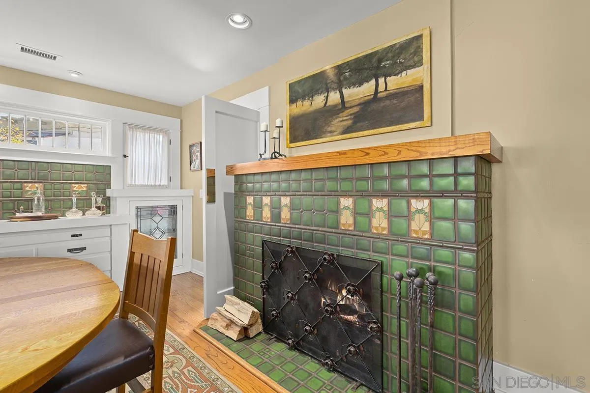 https://cdn.realtyfeed.com/cdn/127/260005661/f256788ab90238813786bf57031f5842.webp