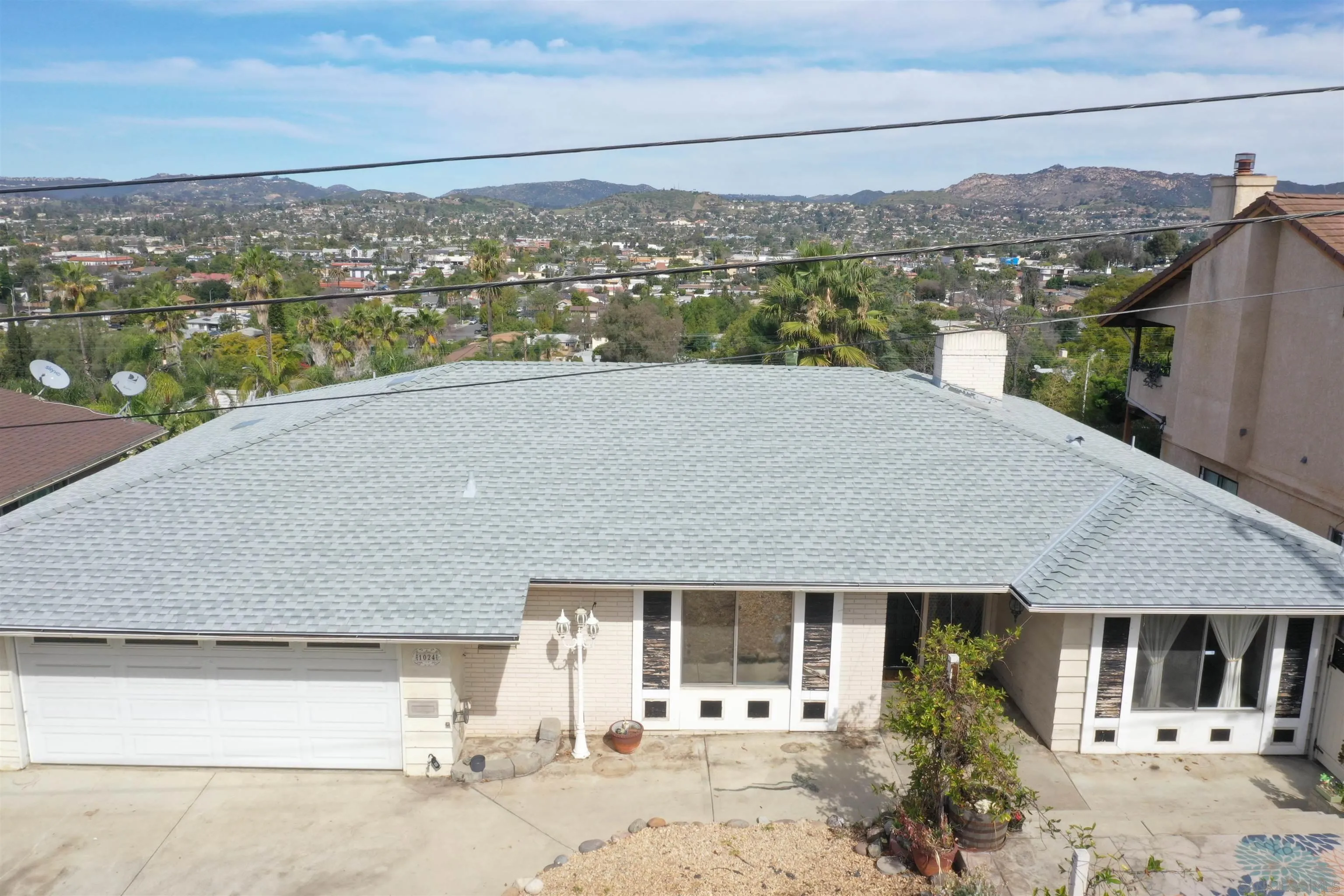 https://cdn.realtyfeed.com/cdn/127/260005663/c1e3b2e597a669f731f4b5561cbfdffa.webp