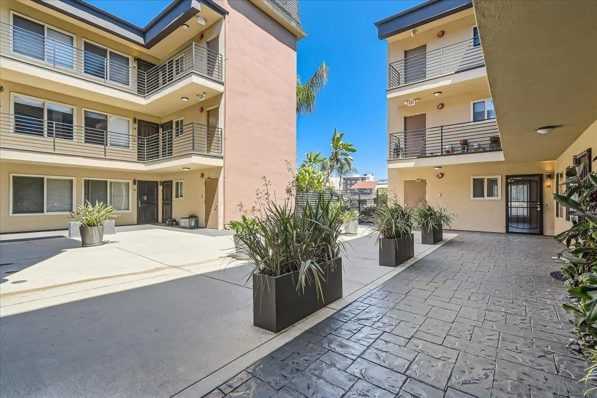 Photo #22: 260005665 Listing: Photo #22