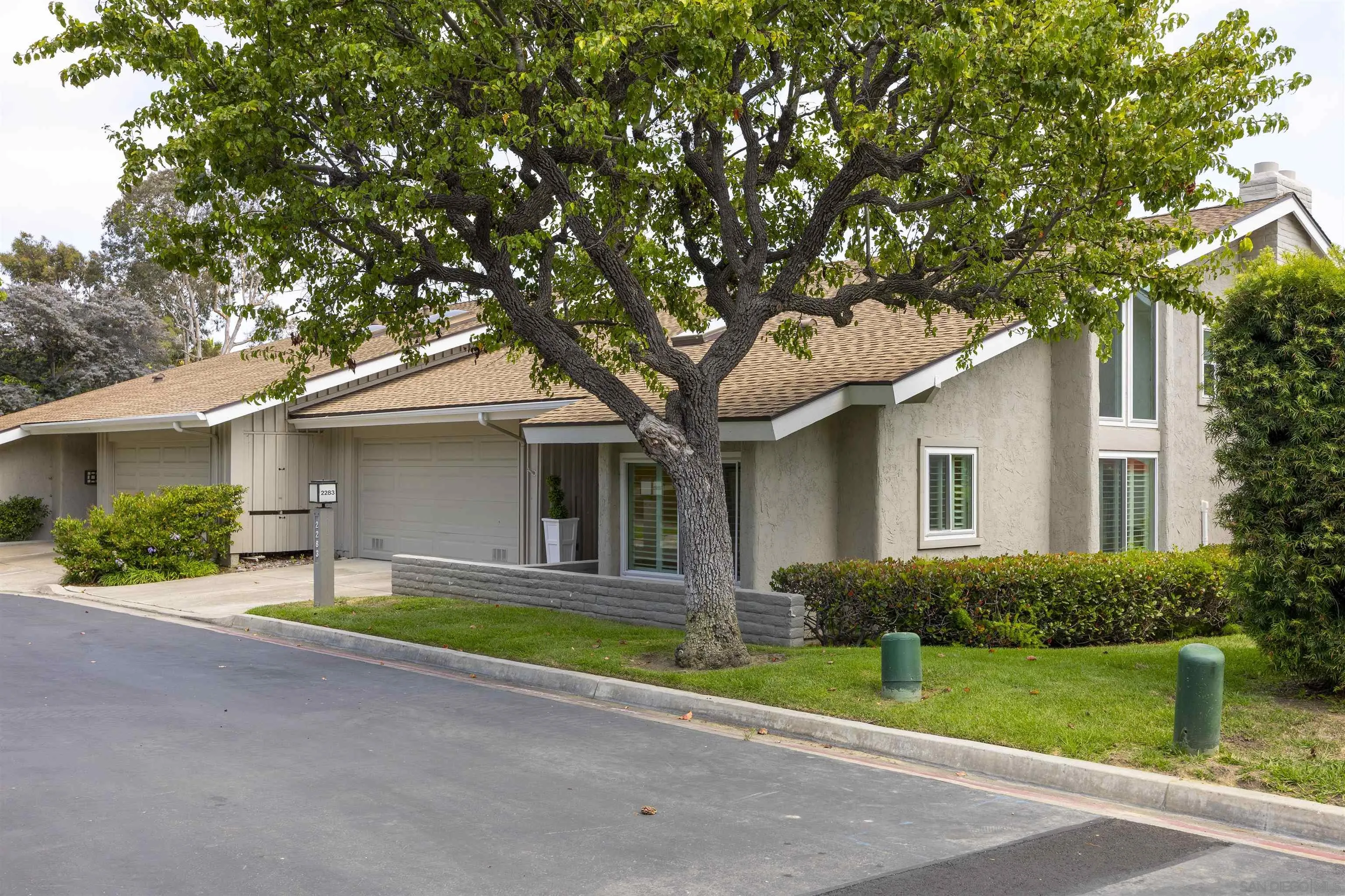 Photo #2: 260005666 Listing: Photo #2