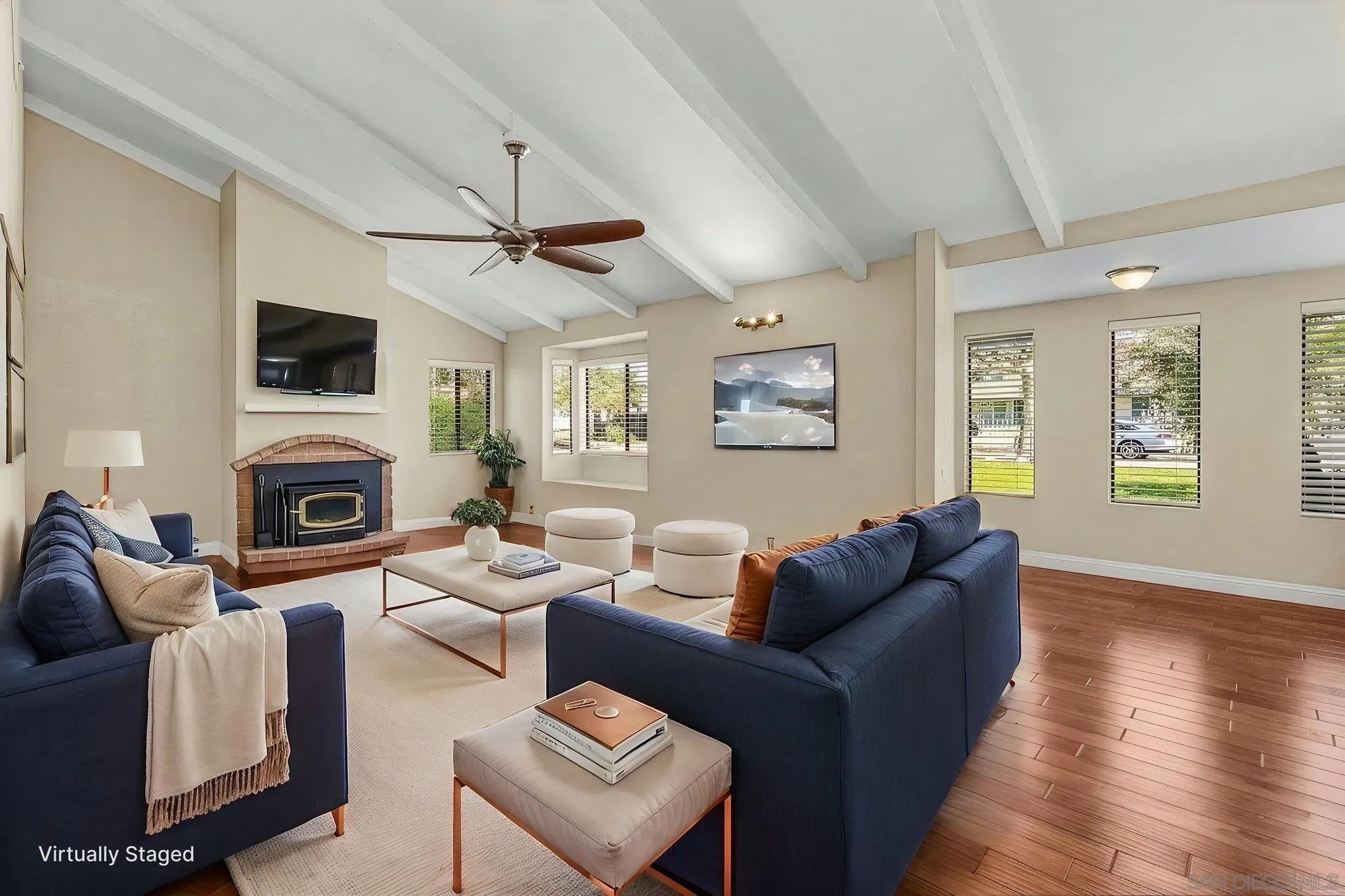 https://cdn.realtyfeed.com/cdn/127/260005668/09d07a40b8c99438435c3c5b31452d4c.webp