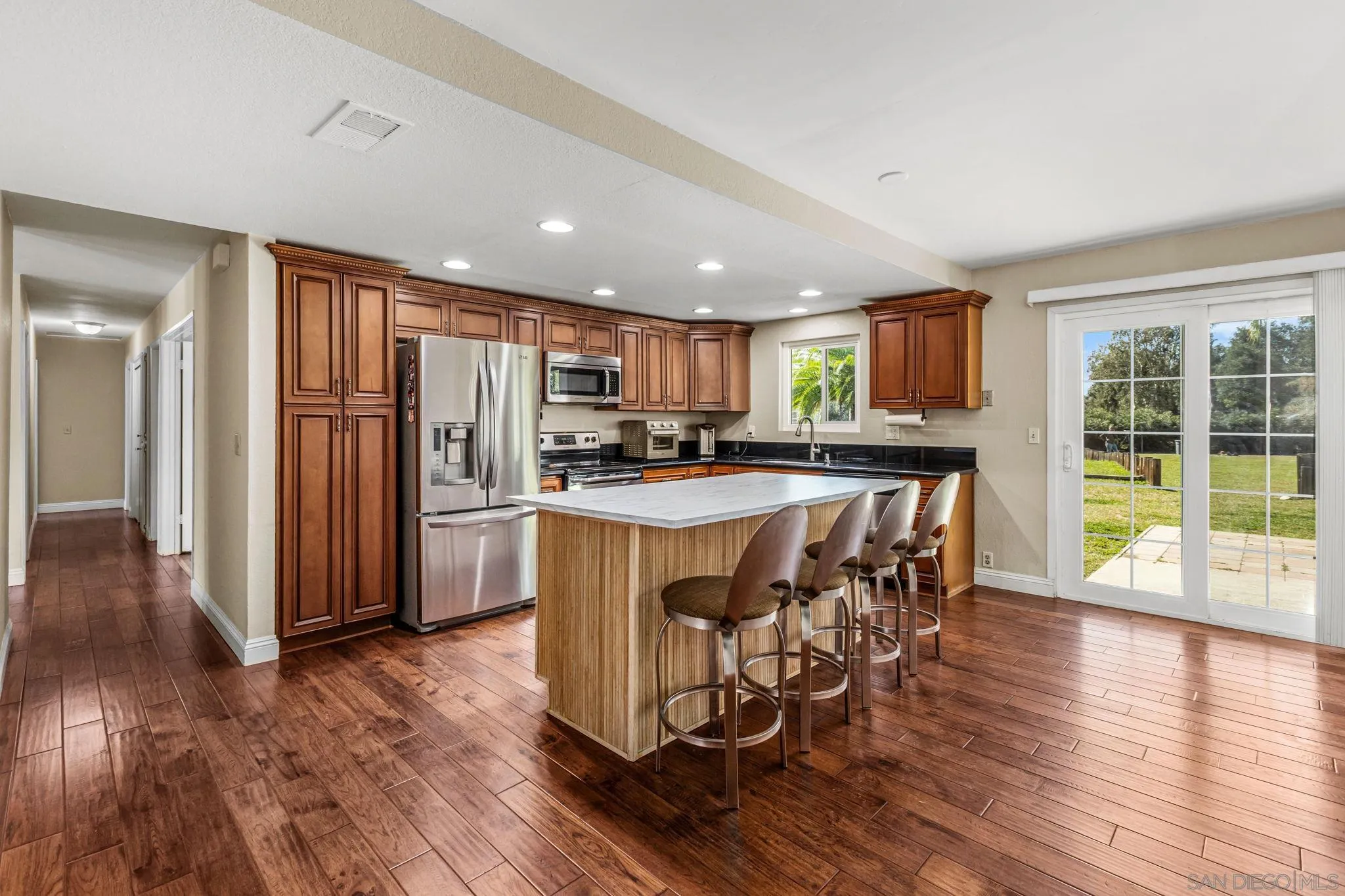 https://cdn.realtyfeed.com/cdn/127/260005668/6d1ba953495b9b80f842cce01a5b0080.webp