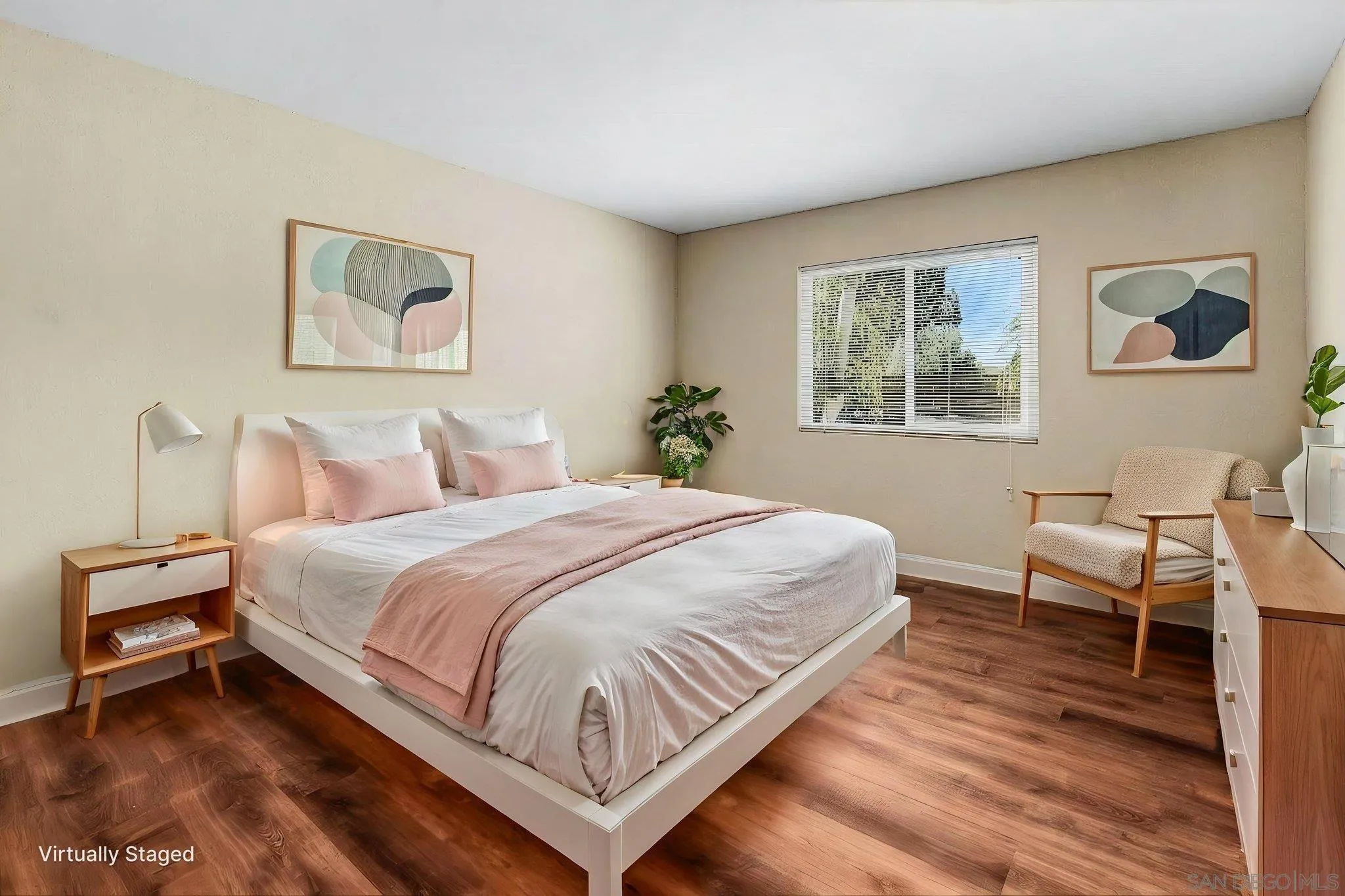 https://cdn.realtyfeed.com/cdn/127/260005668/a2ec5bf0f4598af9838761fd9c26613a.webp