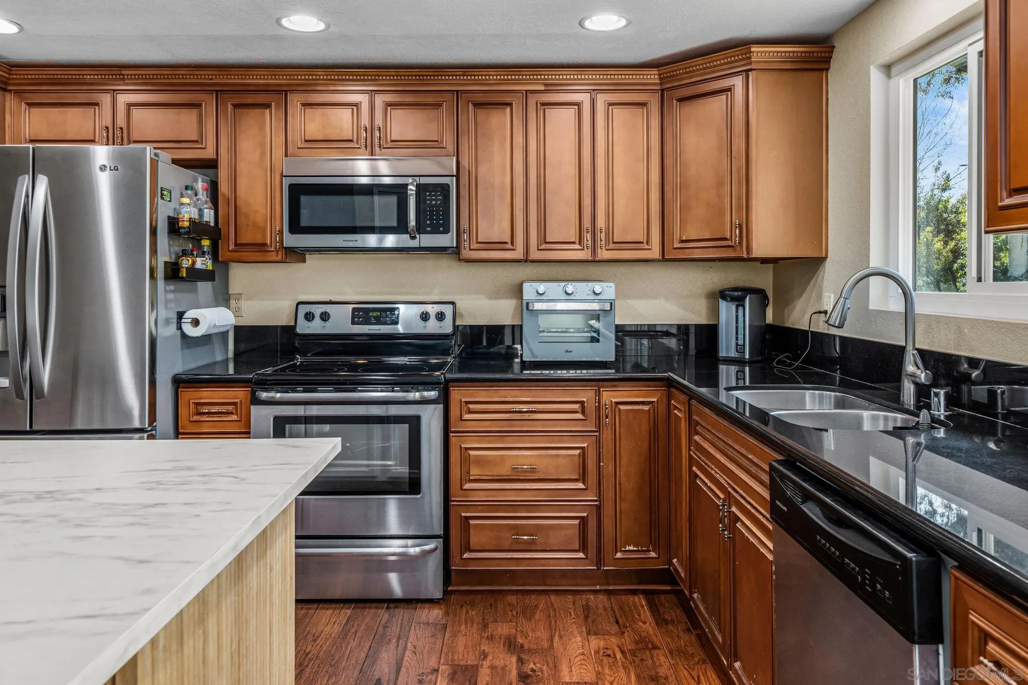 https://cdn.realtyfeed.com/cdn/127/260005668/c558b9493b73155f6501c59d54d54607.webp