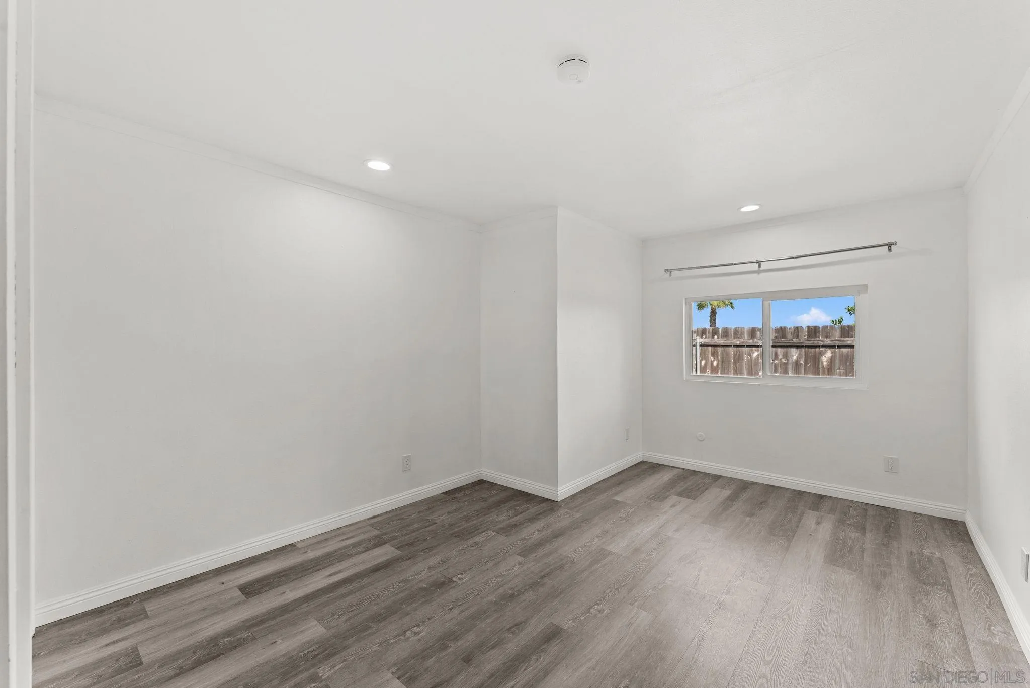 https://cdn.realtyfeed.com/cdn/127/260005679/07fa84aa92ba511092388f9e06bd4aca.webp