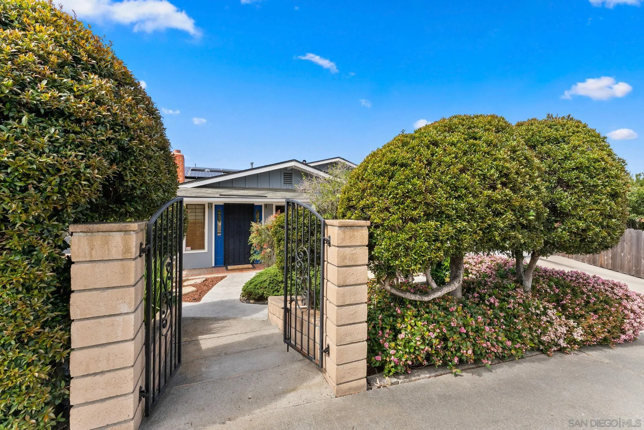 https://cdn.realtyfeed.com/cdn/127/260005679/f0b9782fbcfa32cc9e043316a2319672.webp
