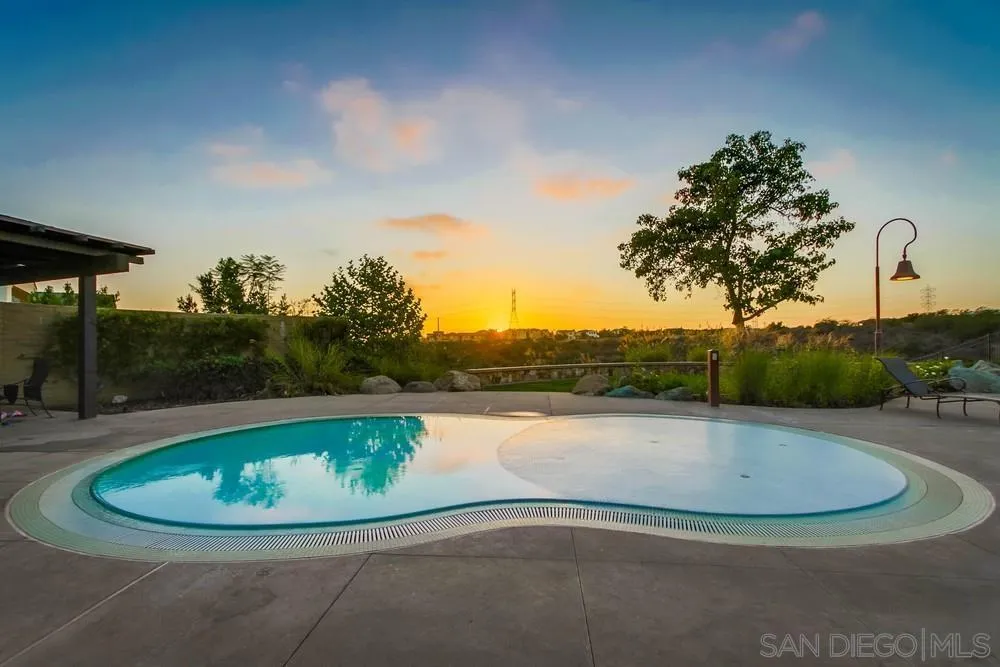 Photo #60: 260005683 Listing: Photo #60