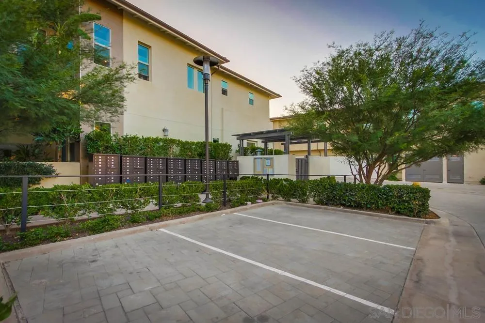 Photo #54: 260005683 Listing: Photo #54