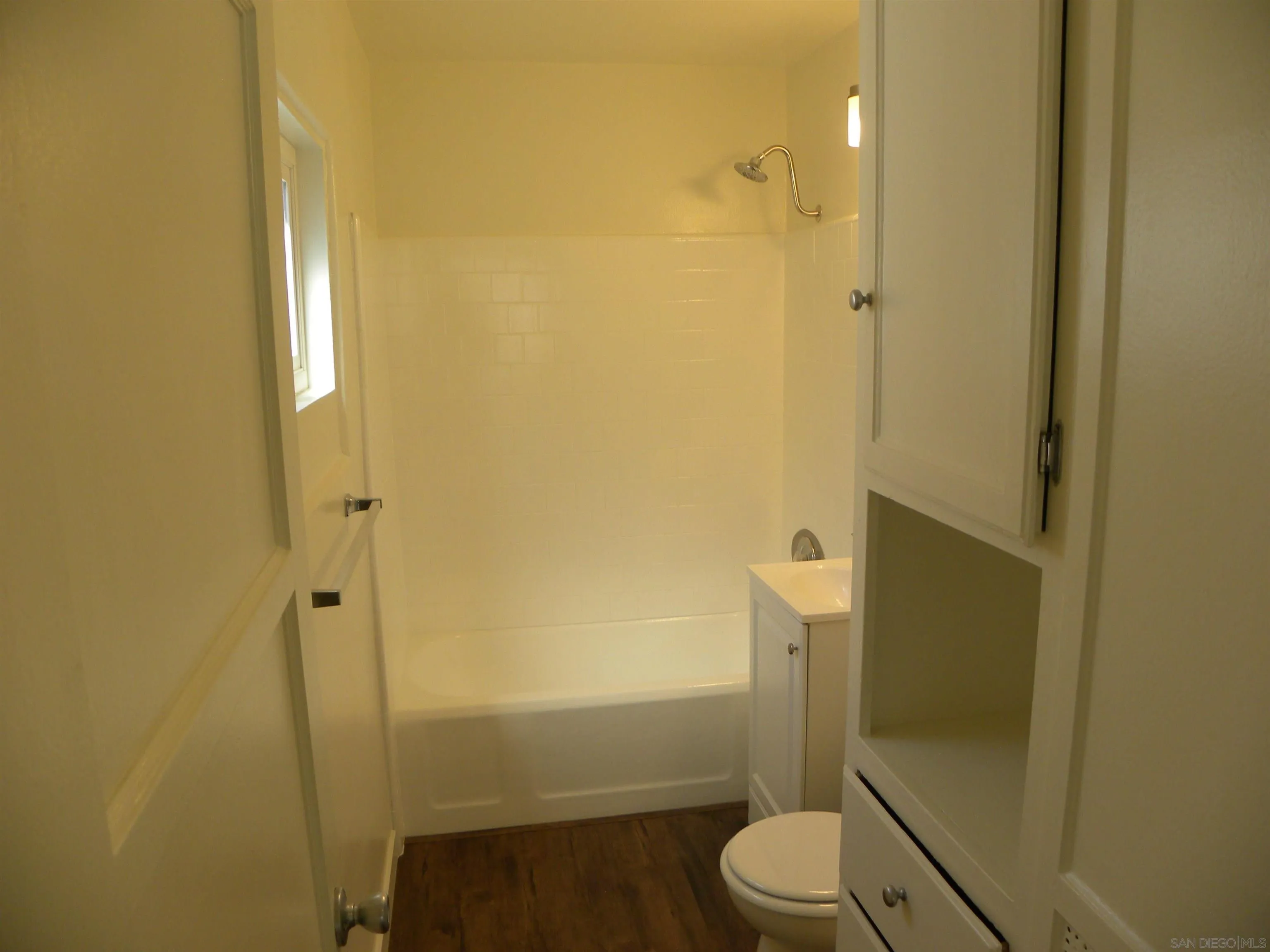 https://cdn.realtyfeed.com/cdn/127/260005690/f2b7ec6c263491d0ce3fd13955afe12c.webp