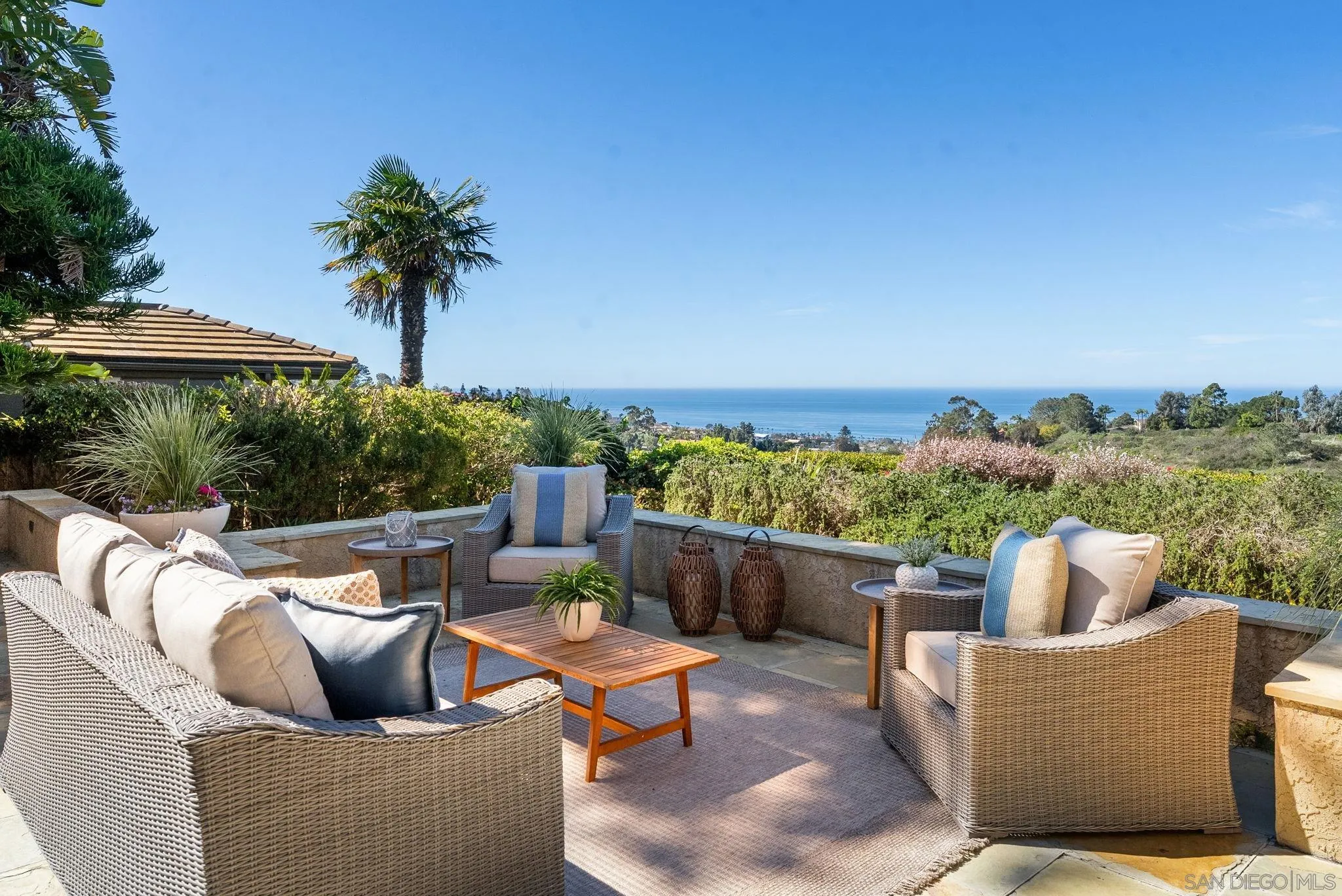 https://cdn.realtyfeed.com/cdn/127/260005691/a9d3a3e3e7d62ce0c1096675dd569c6d.webp