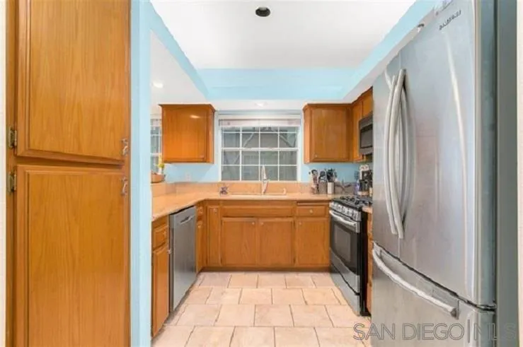 Photo #3: 260005694 Listing: Photo #3