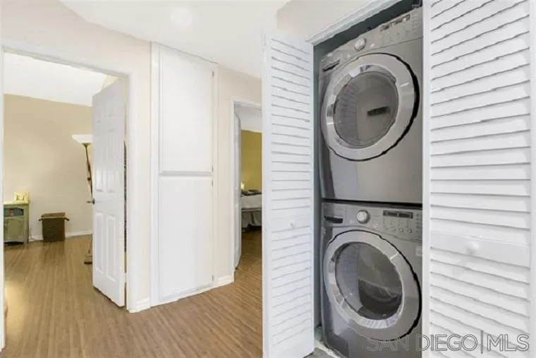 Photo #2: 260005694 Listing: Photo #2