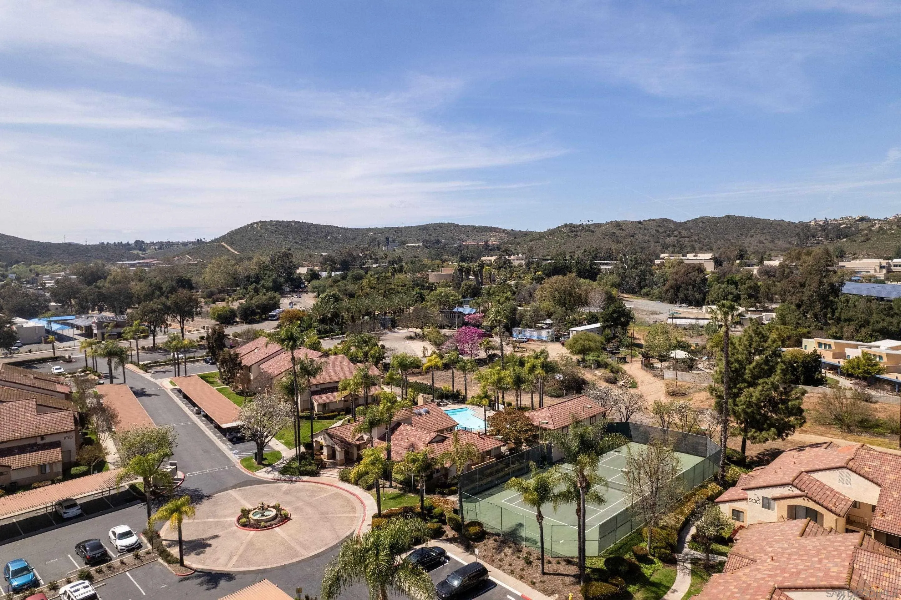 https://cdn.realtyfeed.com/cdn/127/260005695/6ca8b818c97a74943ad611acb2d1cc97.webp