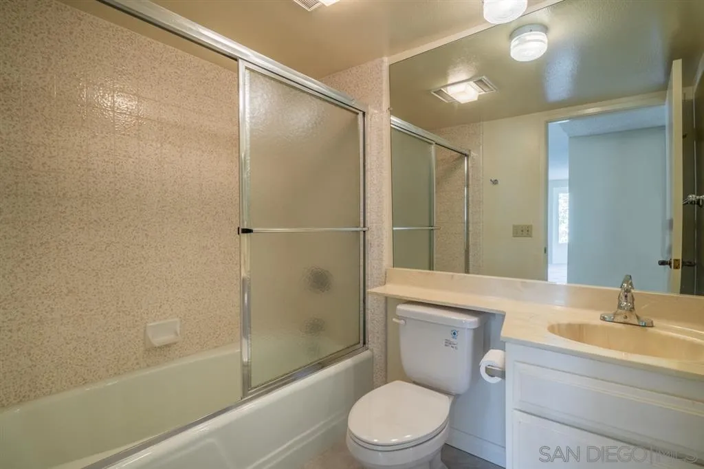 https://cdn.realtyfeed.com/cdn/127/260005696/7da613e1595c2bec84641b8c00b9111b.webp