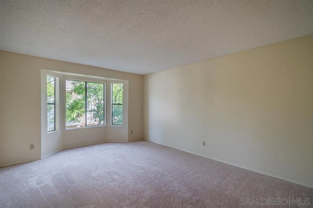 https://cdn.realtyfeed.com/cdn/127/260005696/a9f3709d20abd672a7f523d75e0b714b.webp