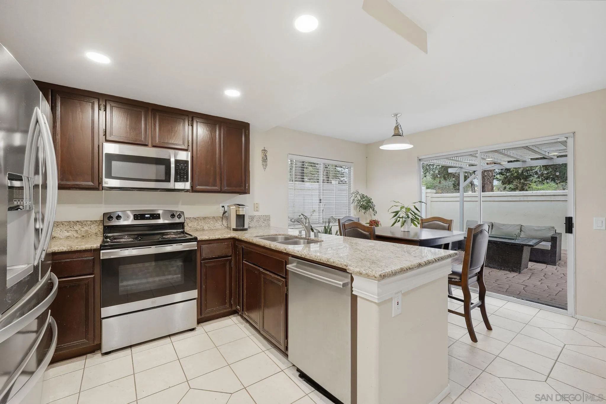 https://cdn.realtyfeed.com/cdn/127/260005705/2944b5b03ca7def96b89412dcf65d7c9.webp