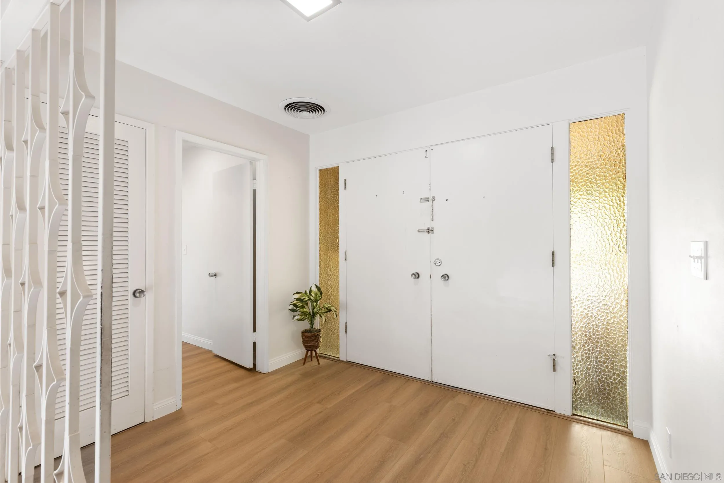 https://cdn.realtyfeed.com/cdn/127/260005706/56d17bf9f19d8010724879f9b2cbe3a6.webp