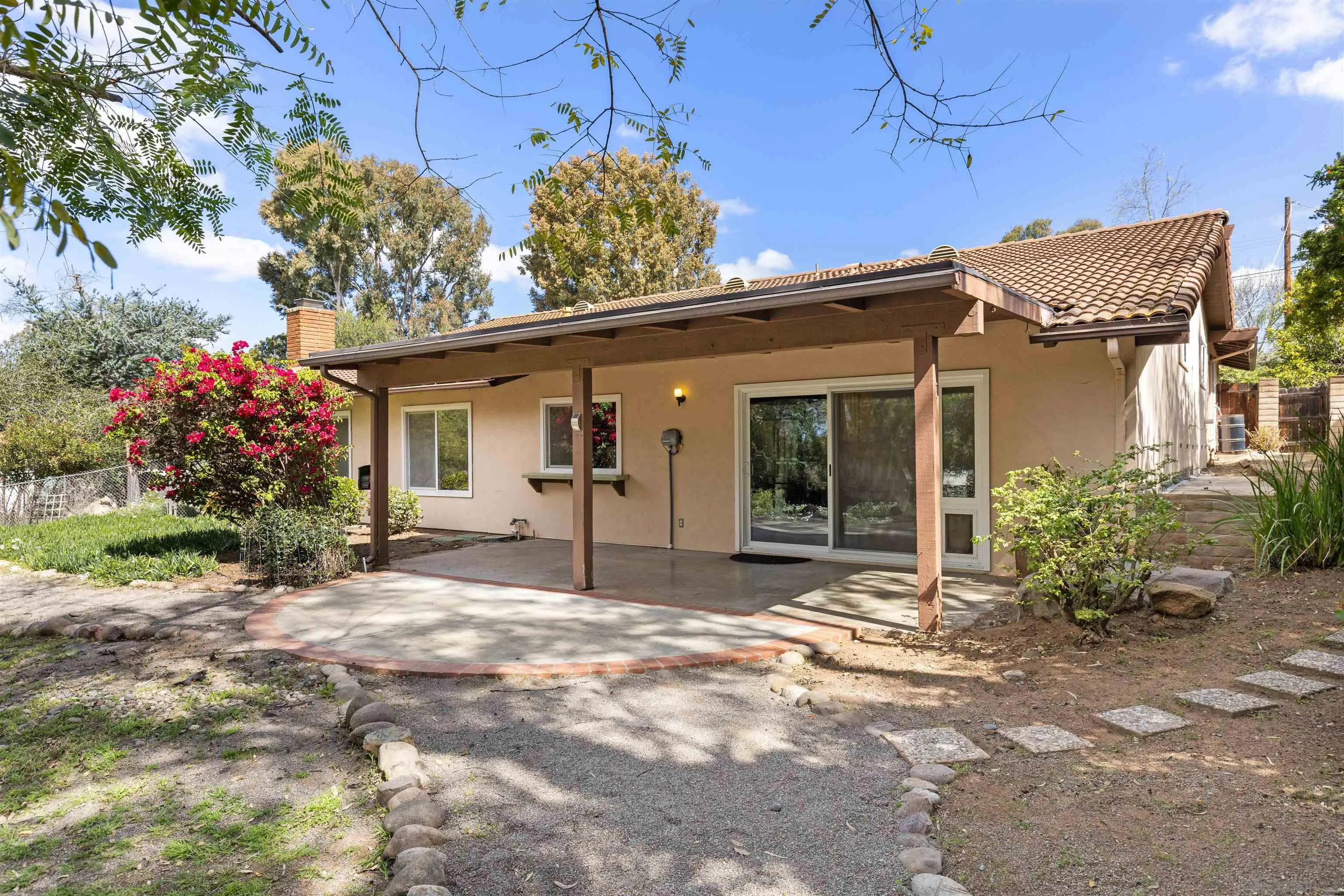 https://cdn.realtyfeed.com/cdn/127/260005706/c69b433a655b509151ae53c65d1bed16.webp