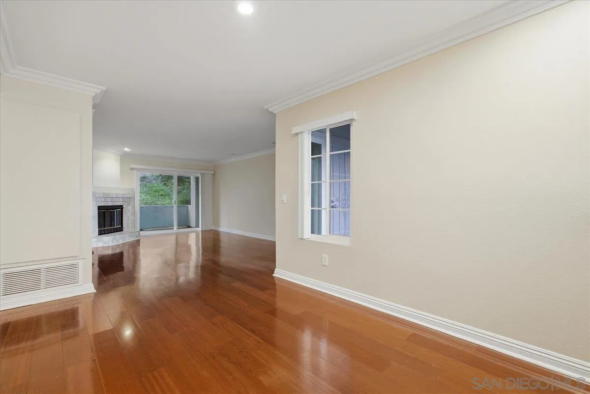 Photo #9: 260005711 Listing: Photo #9