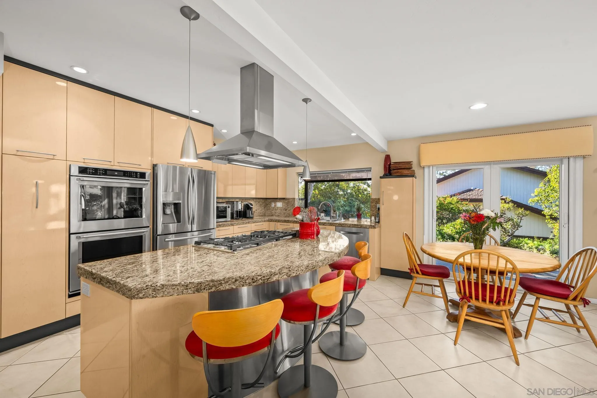 https://cdn.realtyfeed.com/cdn/127/260005714/15f294795db33c38987399d2d91d35d9.webp