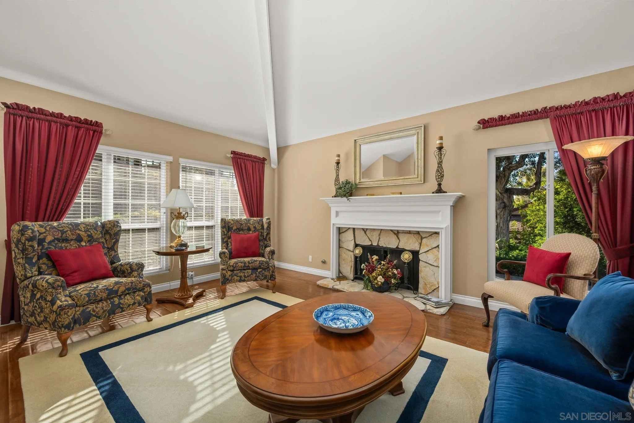 https://cdn.realtyfeed.com/cdn/127/260005714/47cf9c38d6955f83b2a8e3074384a94f.webp