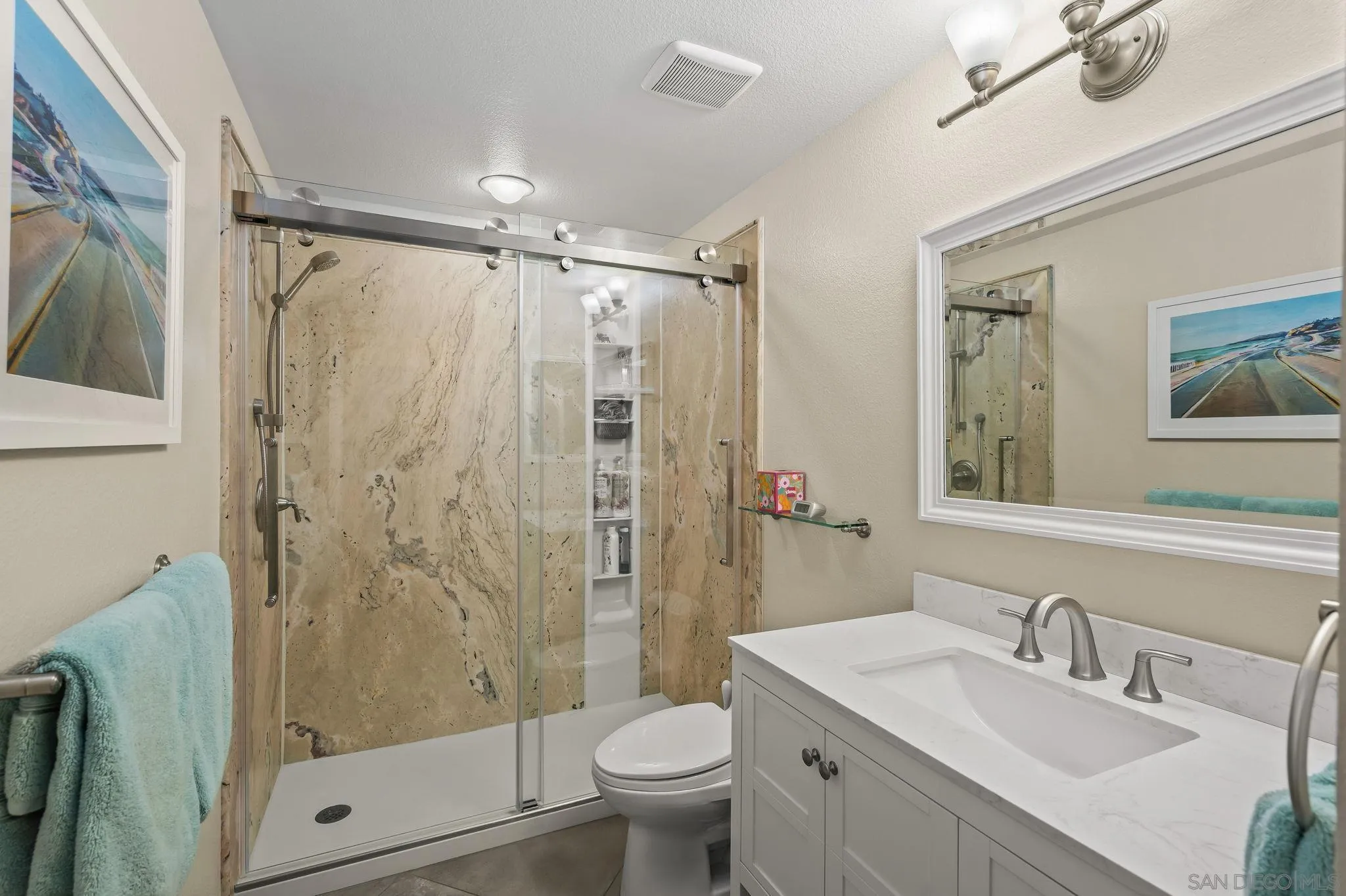 https://cdn.realtyfeed.com/cdn/127/260005714/8b33048d8f39bb1a0c92fe79ed69d068.webp