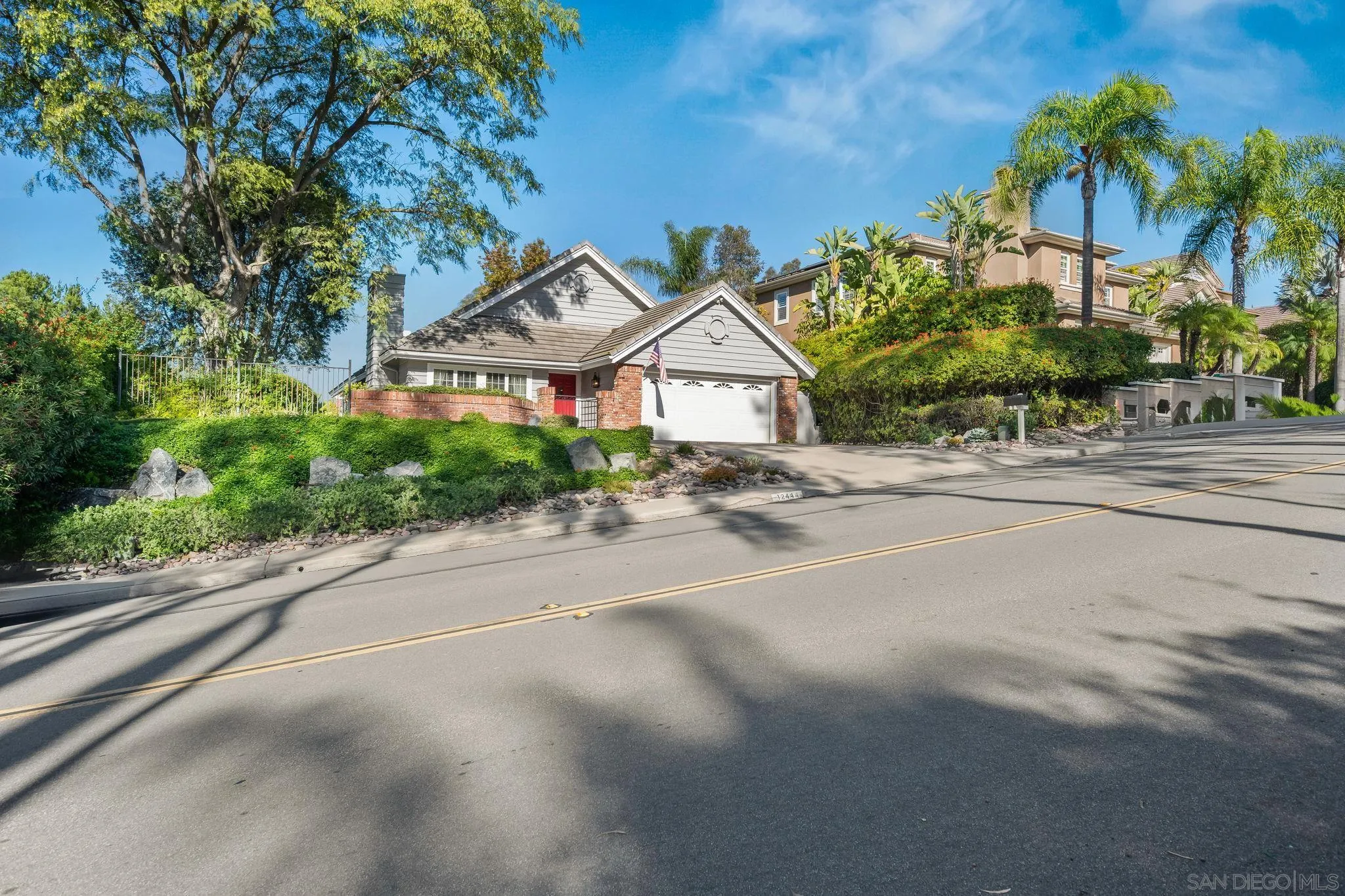 https://cdn.realtyfeed.com/cdn/127/260005714/d7894d2562abd7691361e65dcee5240c.webp