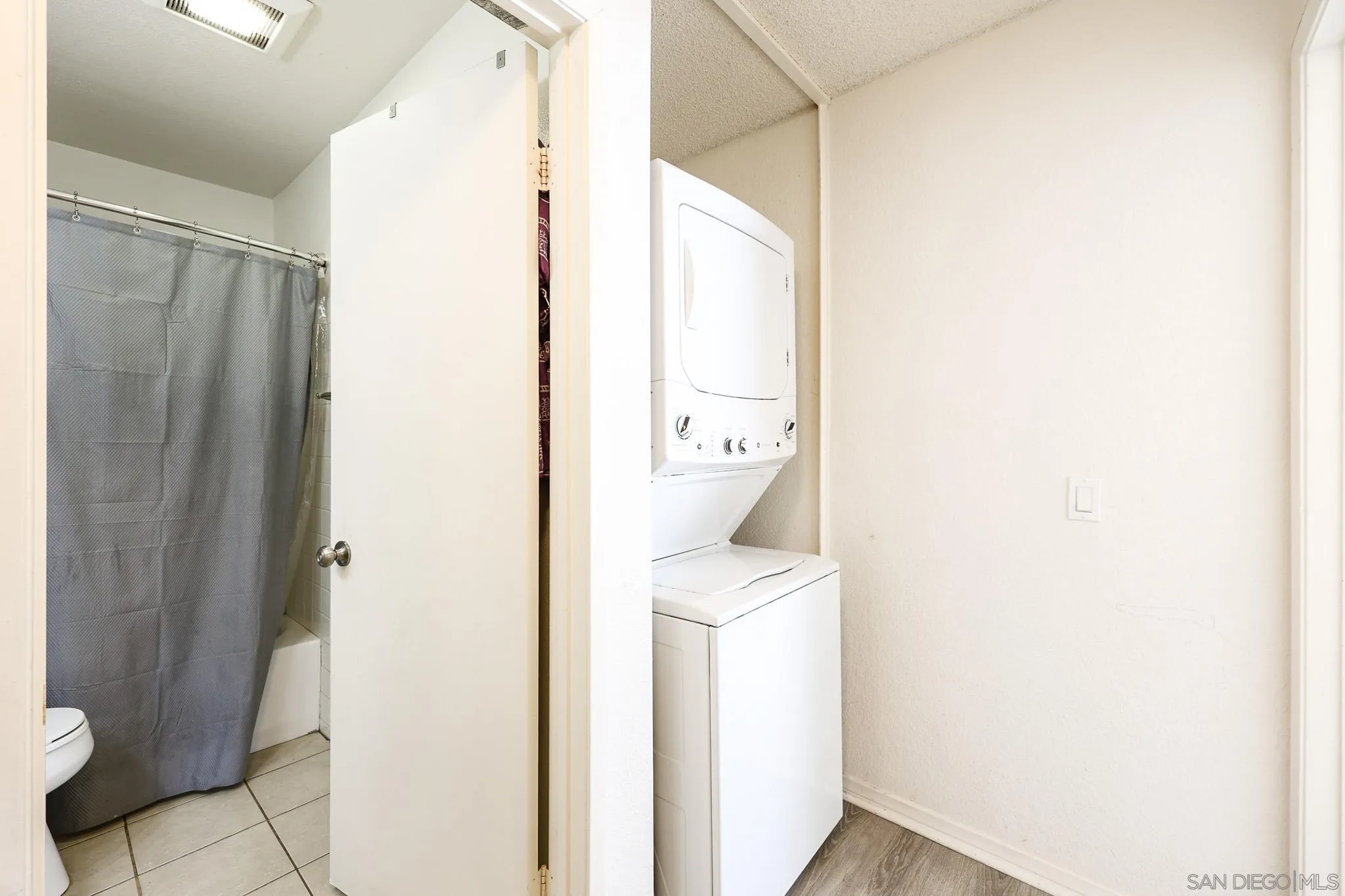 Photo #17: 260005716 Listing: Photo #17