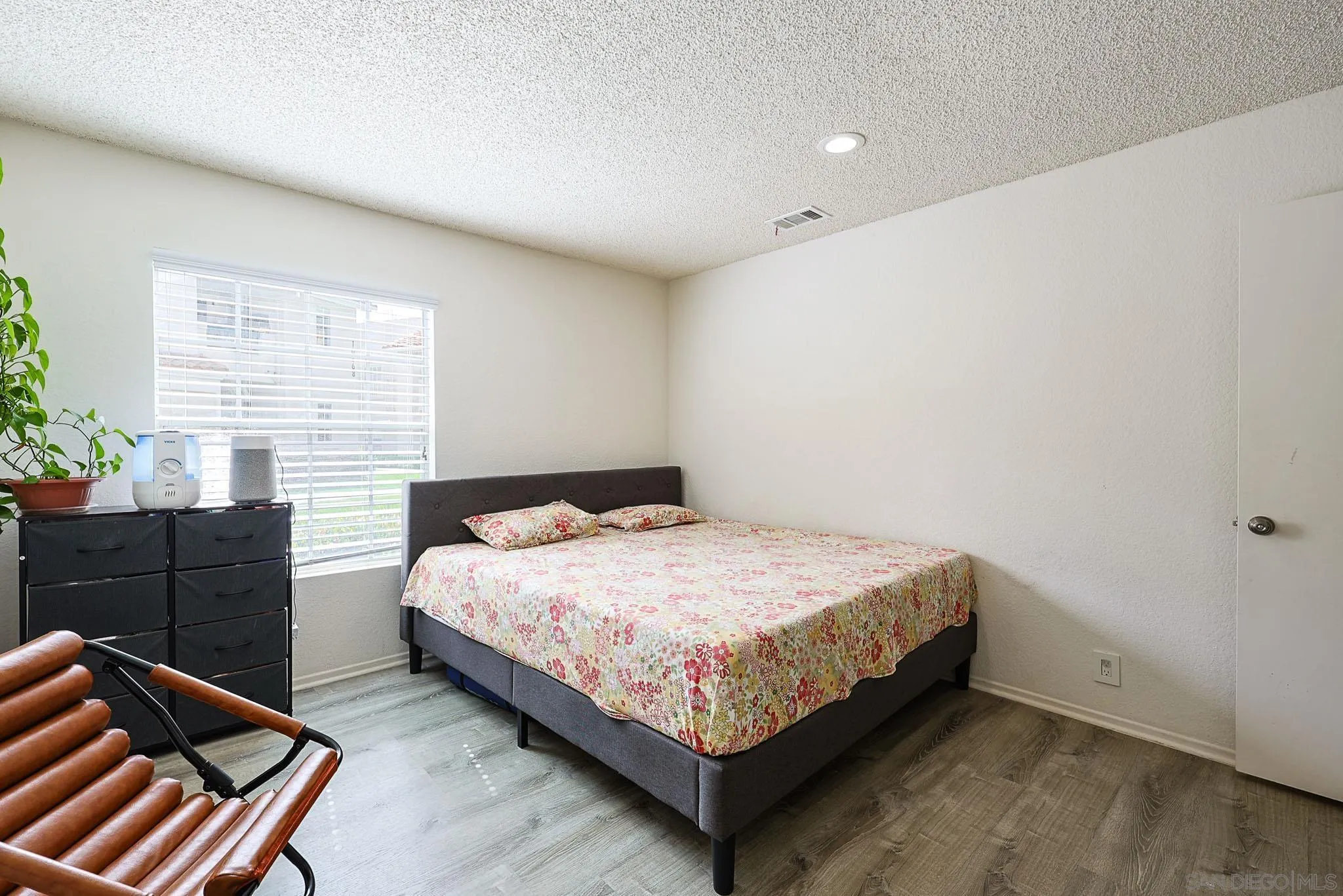 Photo #12: 260005716 Listing: Photo #12