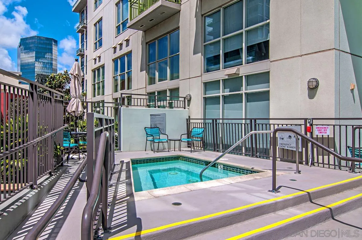 https://cdn.realtyfeed.com/cdn/127/260005724/918c06bb630217654aec3eddf0a1935b.webp