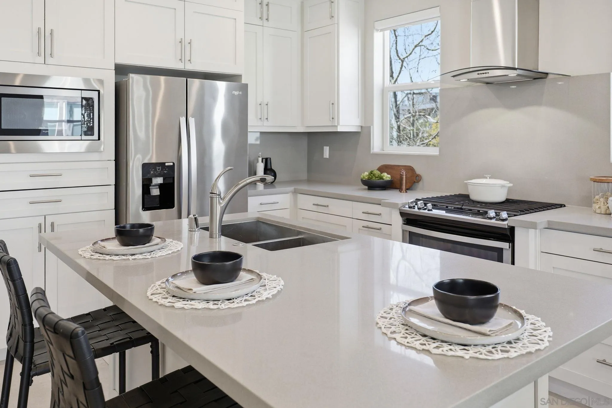 Photo #4: 260005726 Listing: Photo #4