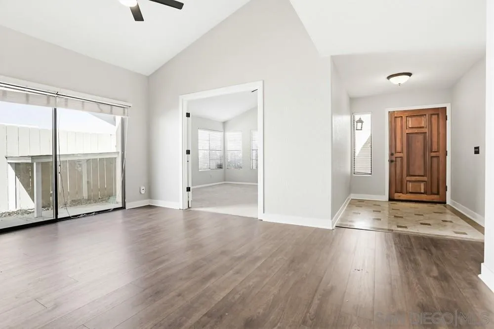 11753 Avenida Sivrita, San Diego, CA, 92128