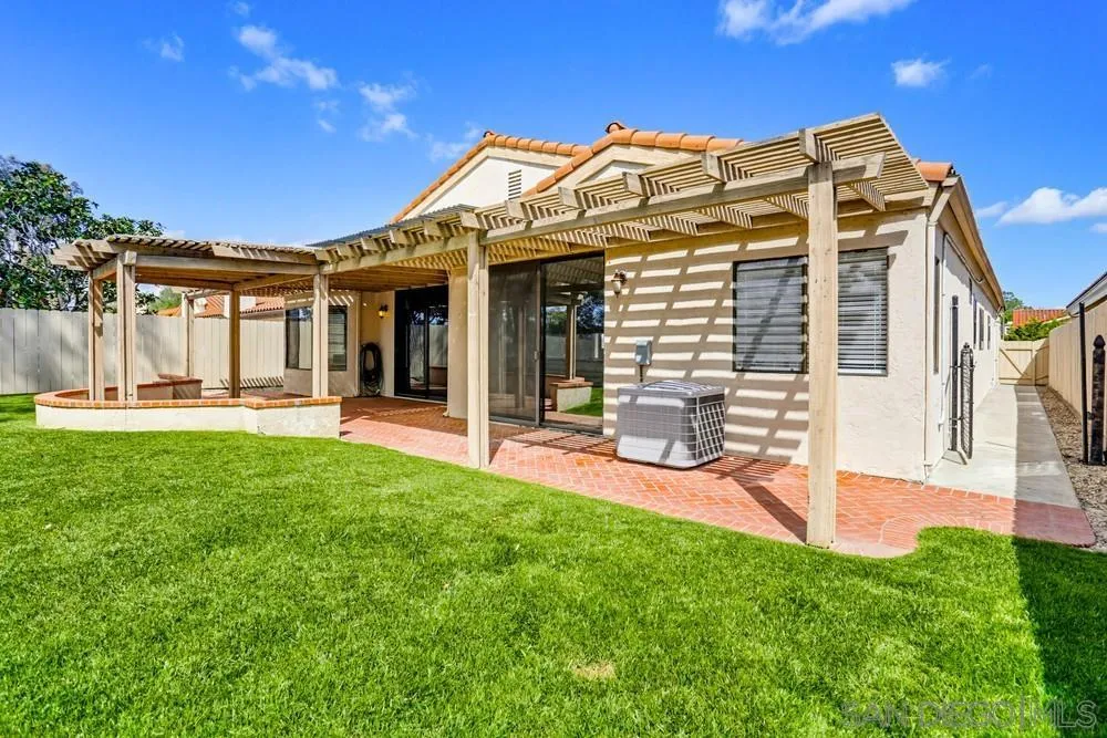 11753 Avenida Sivrita, San Diego, CA, 92128
