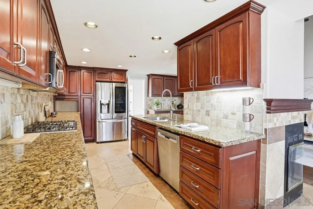 11753 Avenida Sivrita, San Diego, CA, 92128