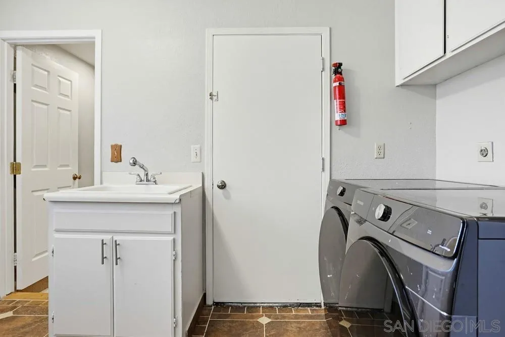 11753 Avenida Sivrita, San Diego, CA, 92128
