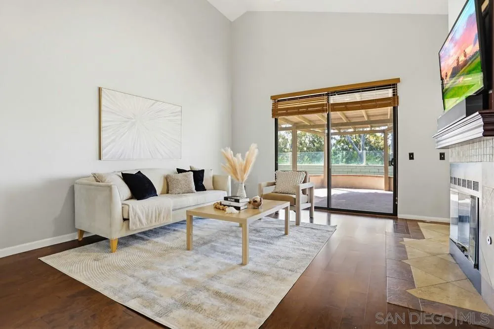 11753 Avenida Sivrita, San Diego, CA, 92128