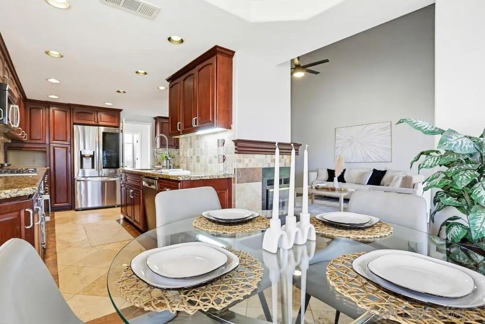 11753 Avenida Sivrita, San Diego, CA, 92128
