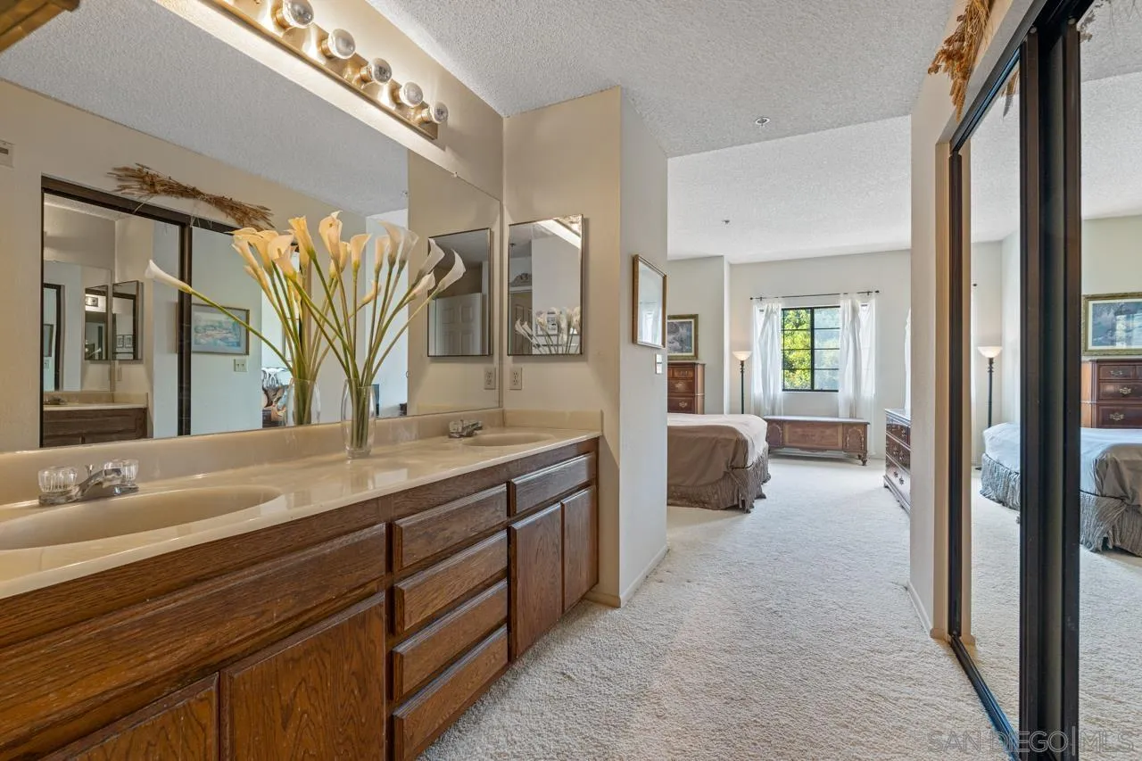 https://cdn.realtyfeed.com/cdn/127/260005729/4dc84c2e2f88fb4a803c2b1852187e20.webp