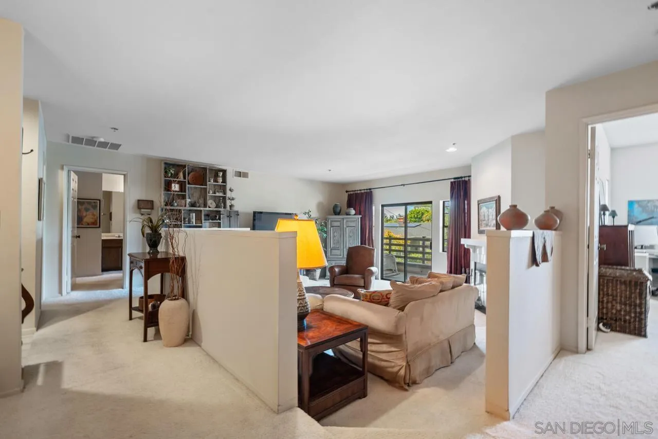 https://cdn.realtyfeed.com/cdn/127/260005729/55ab02a03fc7aa1257d42631f3234c1e.webp
