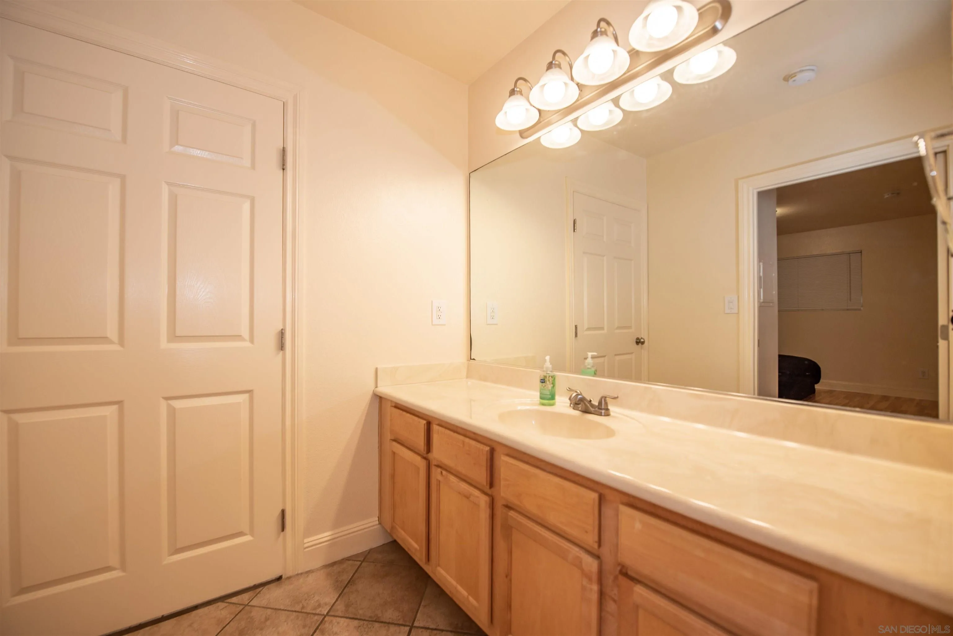 Photo #11: 260005736 Listing: Photo #11