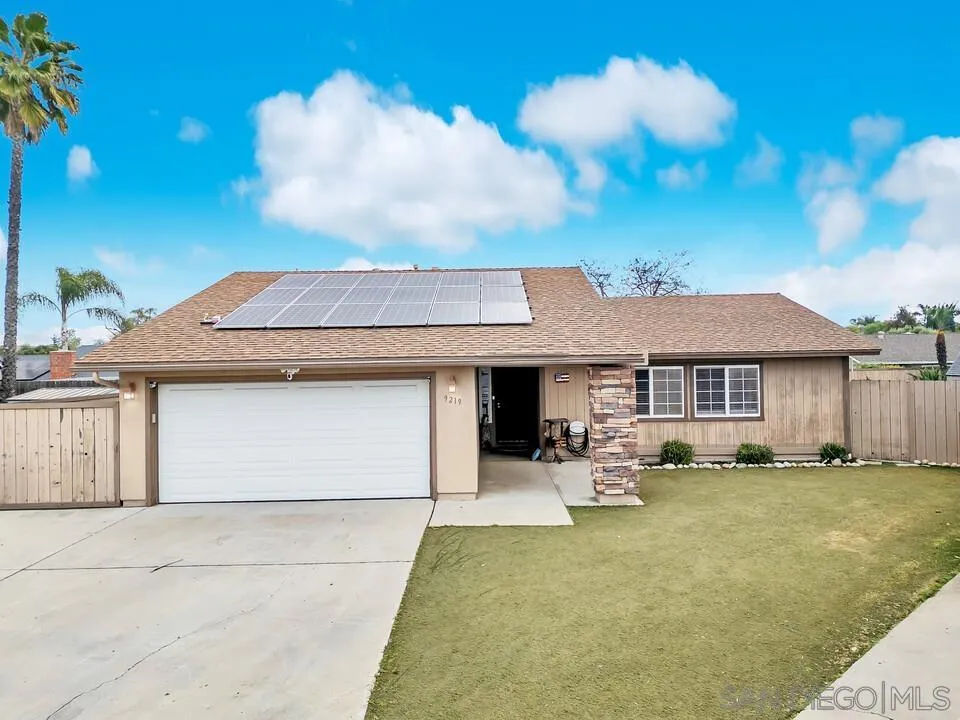 9219 Via De Amor, Santee, CA 92071