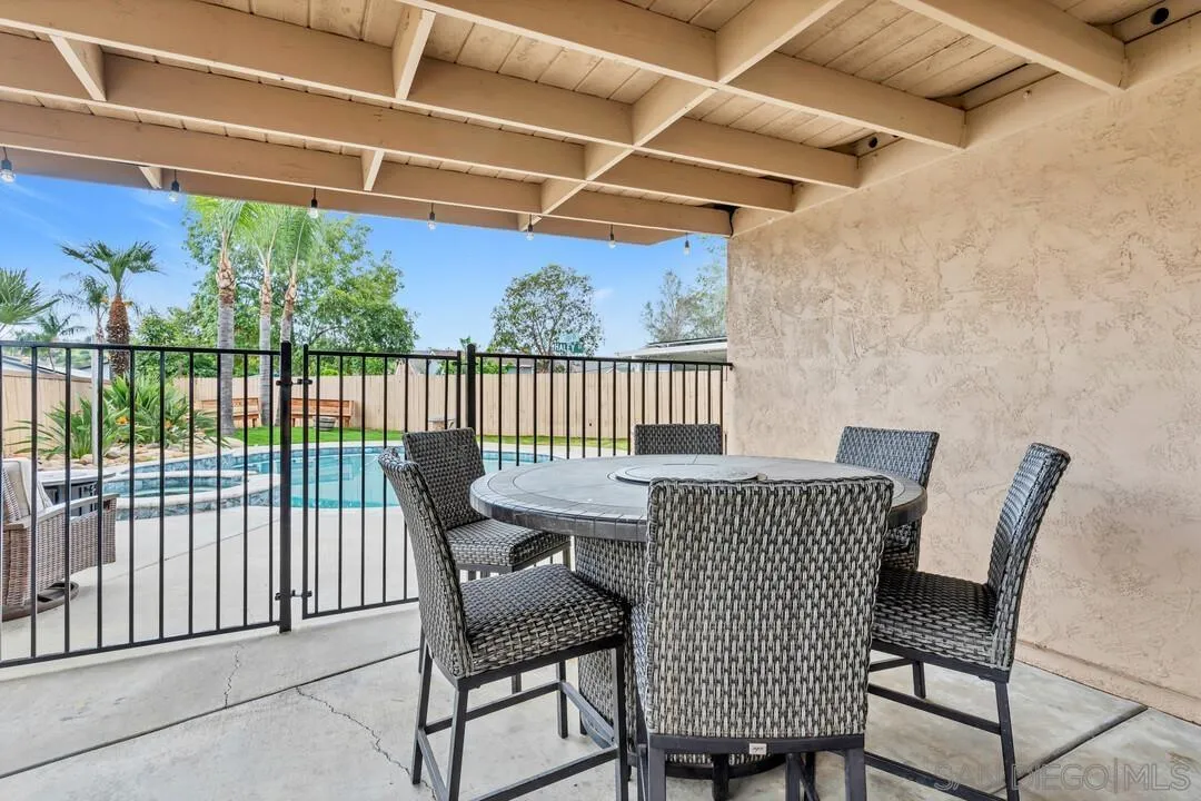 9219 Via De Amor, Santee, CA 92071