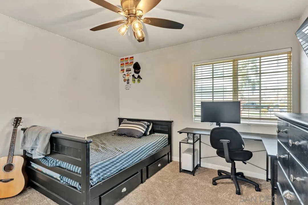 https://cdn.realtyfeed.com/cdn/127/260005748/a8cb0a3a7f482470bc9e824add574fb8.webp