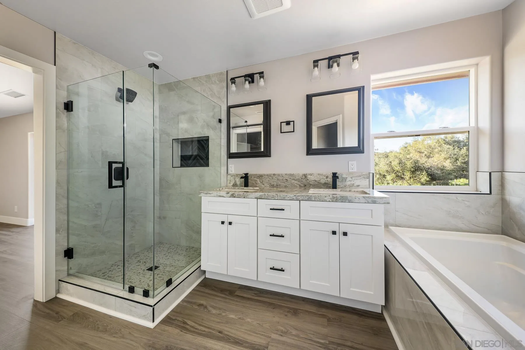 https://cdn.realtyfeed.com/cdn/127/260005753/bf03d89e1435f473fdebe9b73c4b8958.webp