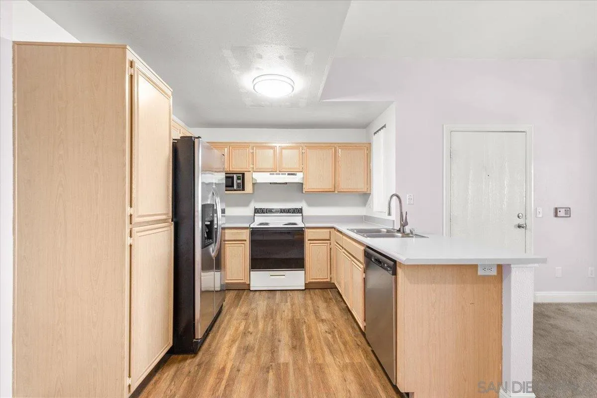 https://cdn.realtyfeed.com/cdn/127/260005754/00923d1abba0b5b22aad920ee4dd92c1.webp