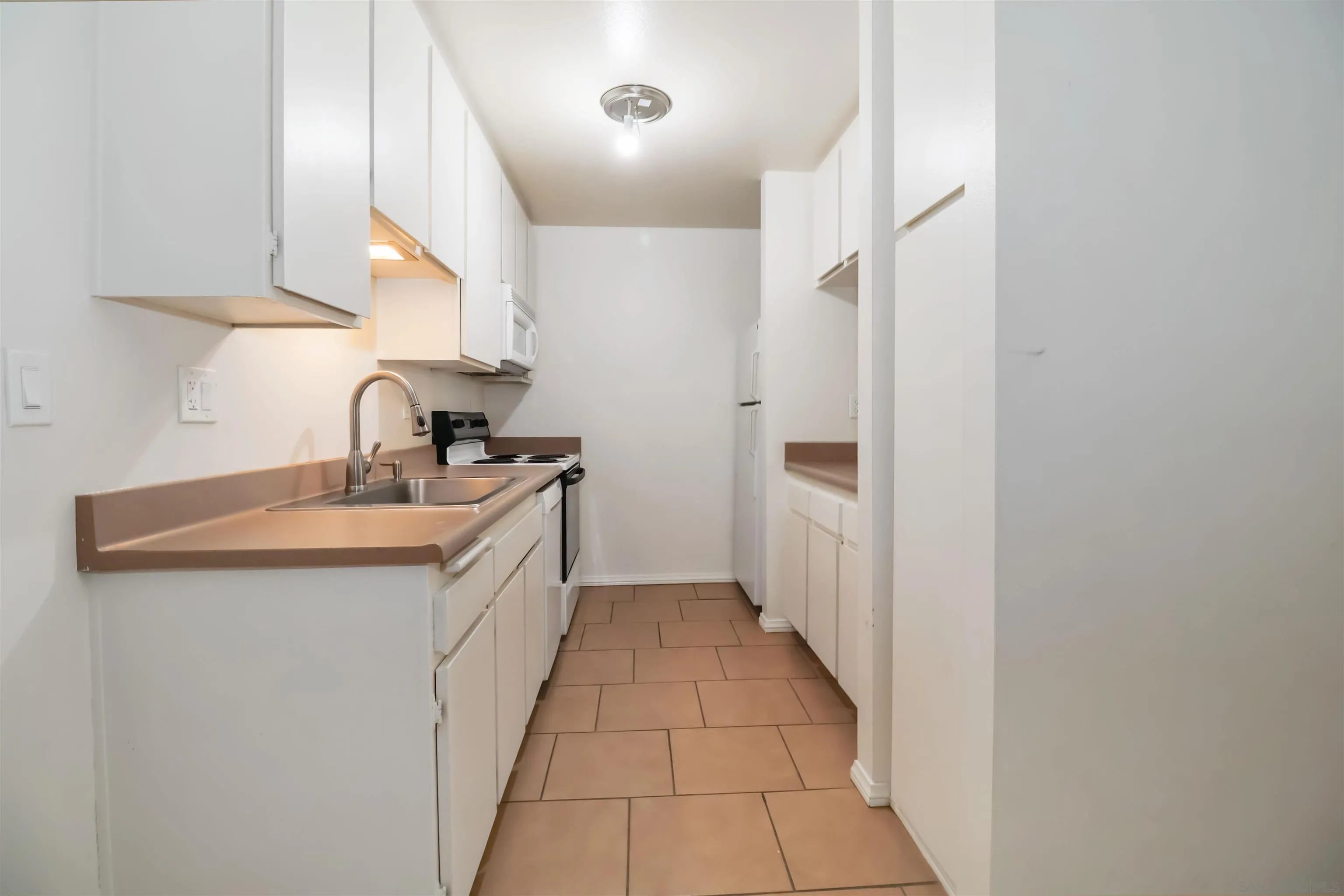 Photo #20: 260005756 Listing: Photo #20